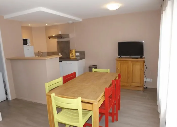 5 En Auvergne Au Puy Mary Avec Activites De Plein Air Apartamento *